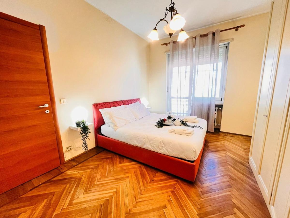Sky Apartment A Due Passi Dalla Stazione Collegno Eksteriør bilde
